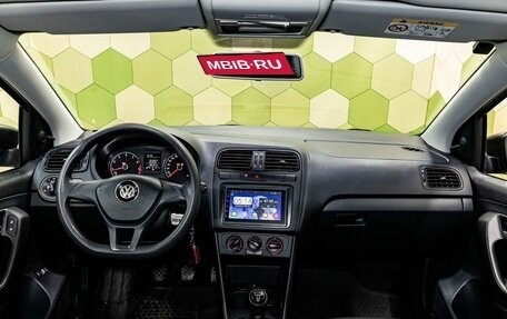 Volkswagen Polo VI (EU Market), 2017 год, 1 250 000 рублей, 15 фотография