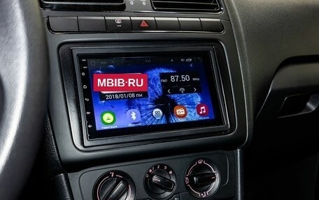 Volkswagen Polo VI (EU Market), 2017 год, 1 250 000 рублей, 18 фотография