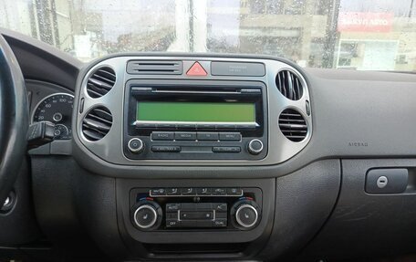 Volkswagen Tiguan I, 2010 год, 875 000 рублей, 18 фотография