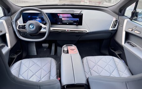 BMW iX, 2022 год, 8 990 000 рублей, 13 фотография