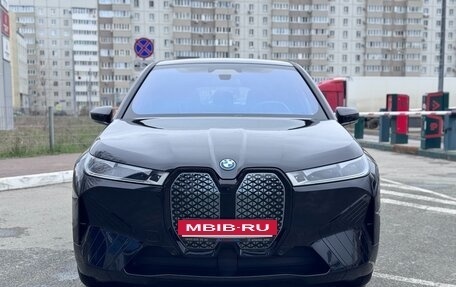 BMW iX, 2022 год, 8 990 000 рублей, 8 фотография