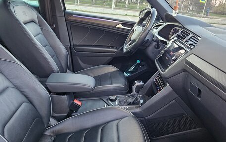 Volkswagen Tiguan II, 2022 год, 3 400 000 рублей, 13 фотография