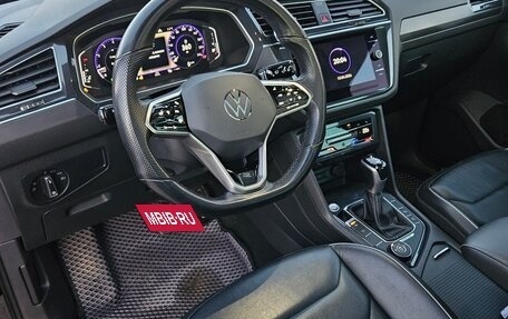 Volkswagen Tiguan II, 2022 год, 3 400 000 рублей, 10 фотография