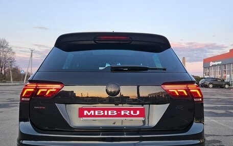 Volkswagen Tiguan II, 2022 год, 3 400 000 рублей, 4 фотография