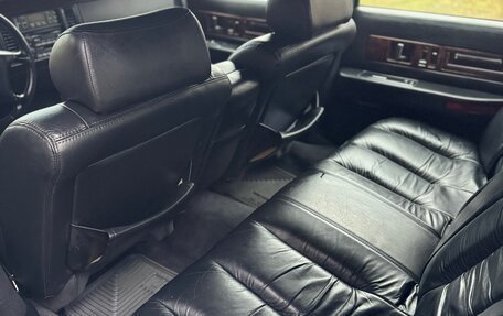 Cadillac Fleetwood II, 1994 год, 1 900 000 рублей, 9 фотография