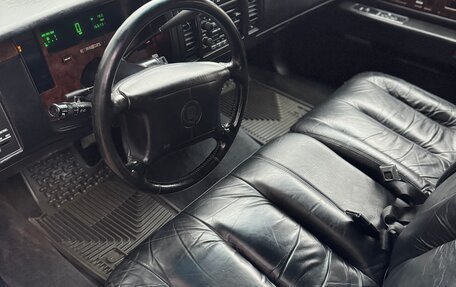 Cadillac Fleetwood II, 1994 год, 1 900 000 рублей, 11 фотография