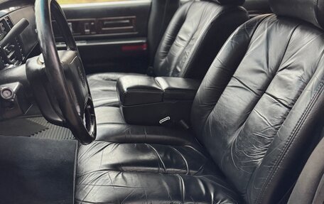 Cadillac Fleetwood II, 1994 год, 1 900 000 рублей, 13 фотография