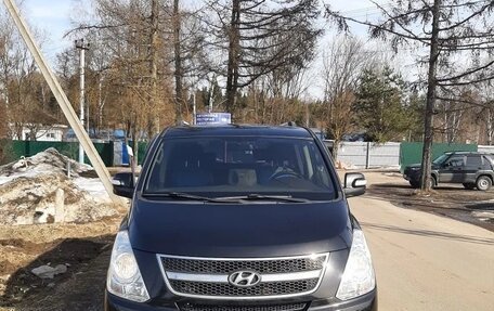 Hyundai Grand Starex Grand Starex I рестайлинг 2, 2012 год, 1 700 000 рублей, 3 фотография