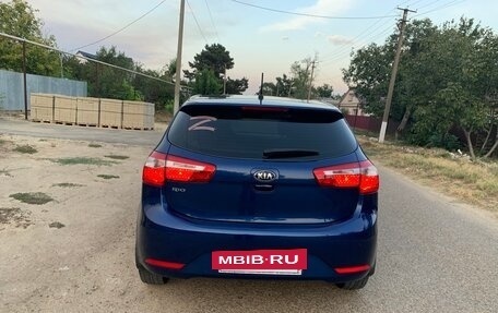 KIA Rio III рестайлинг, 2014 год, 860 000 рублей, 3 фотография