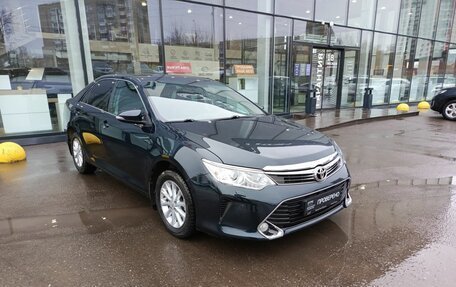 Toyota Camry, 2015 год, 1 872 000 рублей, 3 фотография