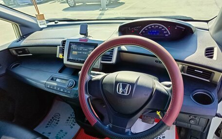 Honda Freed I, 2010 год, 1 097 000 рублей, 14 фотография