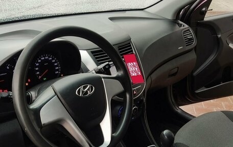 Hyundai Solaris II рестайлинг, 2012 год, 749 000 рублей, 10 фотография