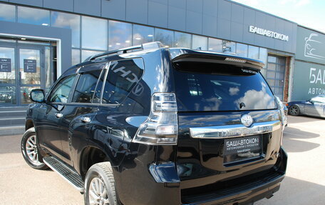 Toyota Land Cruiser Prado 150 рестайлинг 2, 2017 год, 4 580 000 рублей, 4 фотография