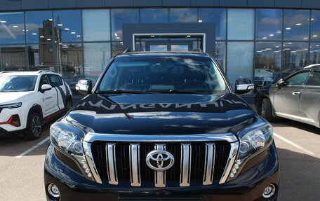 Toyota Land Cruiser Prado 150 рестайлинг 2, 2017 год, 4 580 000 рублей, 3 фотография