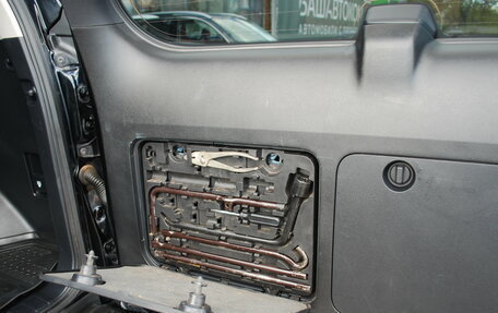 Toyota Land Cruiser Prado 150 рестайлинг 2, 2017 год, 4 580 000 рублей, 23 фотография