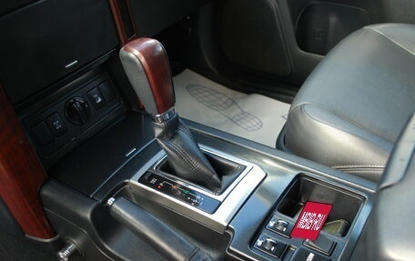 Toyota Land Cruiser Prado 150 рестайлинг 2, 2017 год, 4 580 000 рублей, 21 фотография