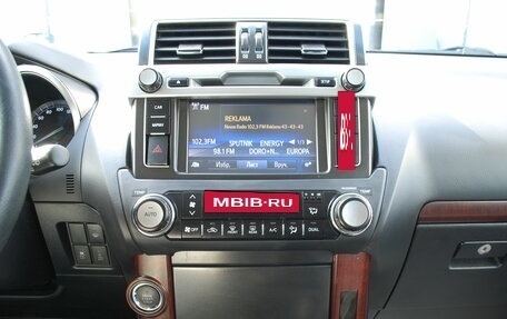 Toyota Land Cruiser Prado 150 рестайлинг 2, 2017 год, 4 580 000 рублей, 19 фотография