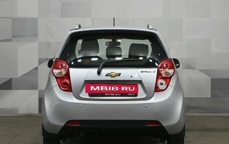 Chevrolet Spark III, 2022 год, 1 350 000 рублей, 5 фотография