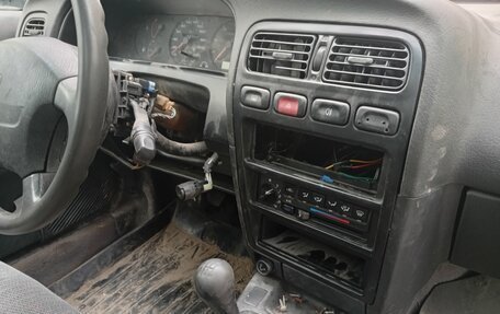 Nissan Primera II рестайлинг, 1995 год, 80 000 рублей, 9 фотография