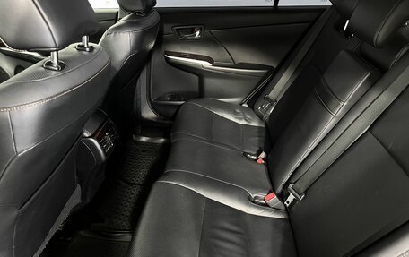 Toyota Camry, 2017 год, 2 170 000 рублей, 10 фотография