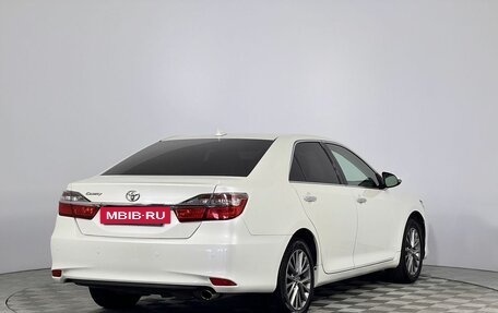 Toyota Camry, 2017 год, 2 170 000 рублей, 5 фотография