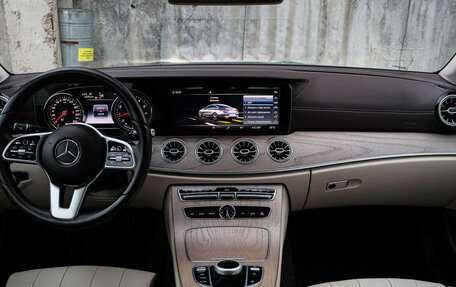 Mercedes-Benz E-Класс, 2018 год, 4 000 000 рублей, 10 фотография