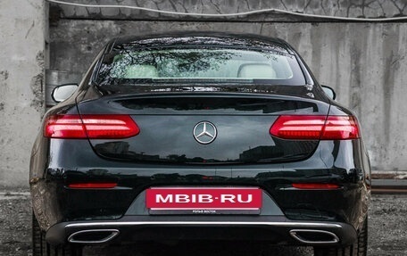 Mercedes-Benz E-Класс, 2018 год, 4 000 000 рублей, 7 фотография