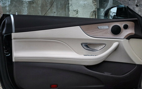 Mercedes-Benz E-Класс, 2018 год, 4 000 000 рублей, 17 фотография