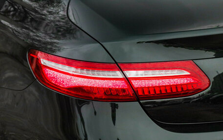 Mercedes-Benz E-Класс, 2018 год, 4 000 000 рублей, 28 фотография