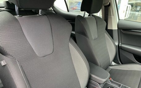 Skoda Octavia IV, 2021 год, 2 399 000 рублей, 12 фотография