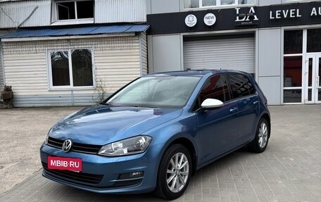Volkswagen Golf VII, 2013 год, 985 000 рублей, 1 фотография