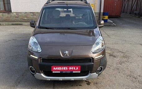Peugeot Partner II рестайлинг 2, 2014 год, 1 250 000 рублей, 1 фотография