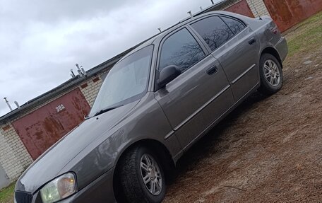 Hyundai Accent II, 2002 год, 280 000 рублей, 1 фотография