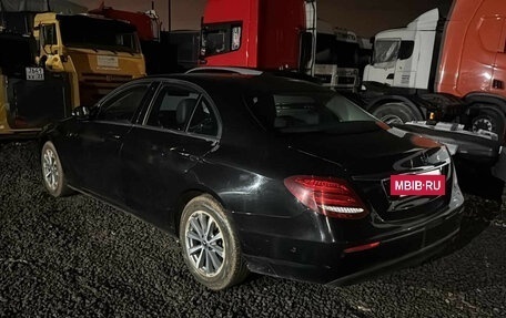 Mercedes-Benz E-Класс, 2019 год, 2 370 000 рублей, 4 фотография