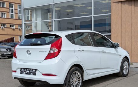 Hyundai Solaris II рестайлинг, 2015 год, 1 100 000 рублей, 6 фотография