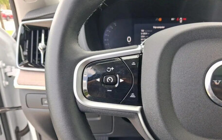 Volvo XC90 II рестайлинг, 2025 год, 7 301 894 рублей, 15 фотография