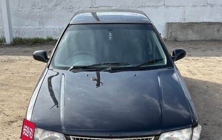 Nissan Sunny B15, 2000 год, 298 000 рублей, 2 фотография