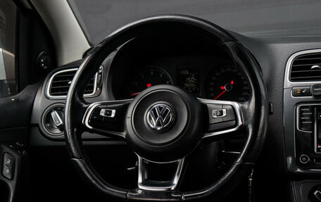 Volkswagen Polo VI (EU Market), 2019 год, 1 000 000 рублей, 11 фотография