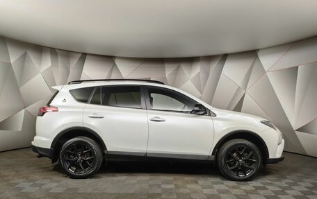 Toyota RAV4, 2019 год, 3 385 000 рублей, 6 фотография