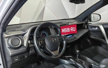 Toyota RAV4, 2019 год, 3 385 000 рублей, 19 фотография