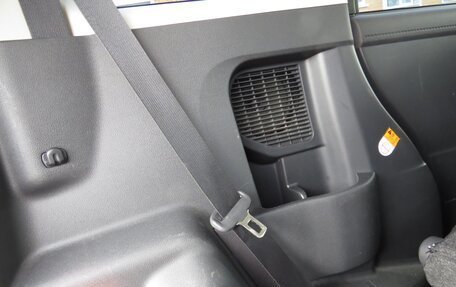 Toyota Roomy I, 2017 год, 1 199 000 рублей, 23 фотография