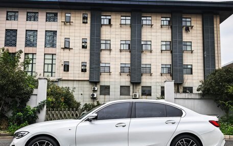 BMW 3 серия, 2021 год, 2 900 000 рублей, 4 фотография