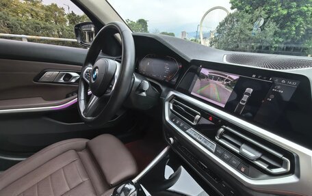 BMW 3 серия, 2021 год, 2 900 000 рублей, 11 фотография