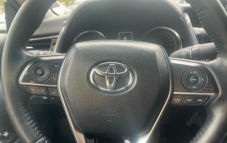 Toyota Camry, 2021 год, 2 950 000 рублей, 15 фотография