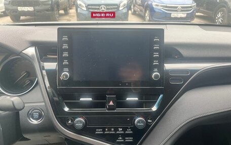 Toyota Camry, 2021 год, 2 950 000 рублей, 14 фотография