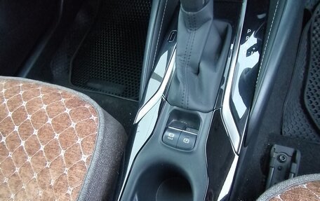 Toyota Corolla, 2019 год, 2 100 000 рублей, 13 фотография