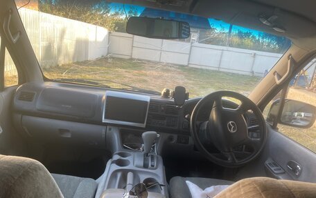 Mazda Bongo Friendee i рестайлинг, 2001 год, 200 000 рублей, 6 фотография