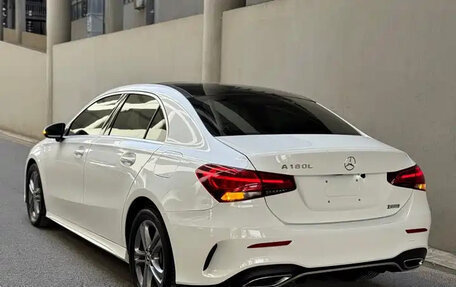 Mercedes-Benz A-Класс, 2022 год, 2 090 000 рублей, 4 фотография