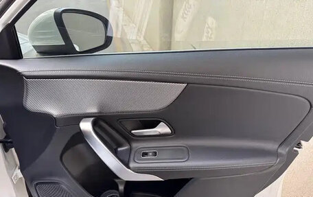 Mercedes-Benz A-Класс, 2022 год, 2 090 000 рублей, 12 фотография