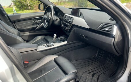 BMW 3 серия, 2018 год, 2 950 000 рублей, 12 фотография